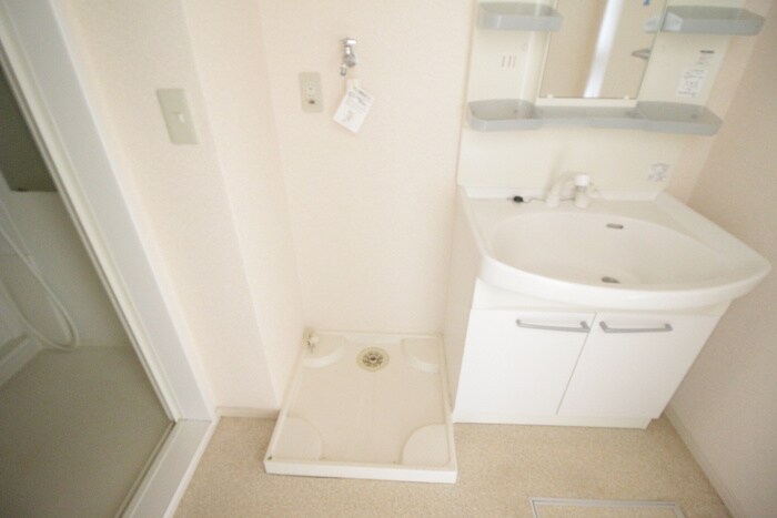 プランド－ル中道Ｂ棟の物件内観写真