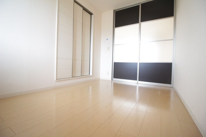 プランド－ル中道Ｂ棟の物件内観写真