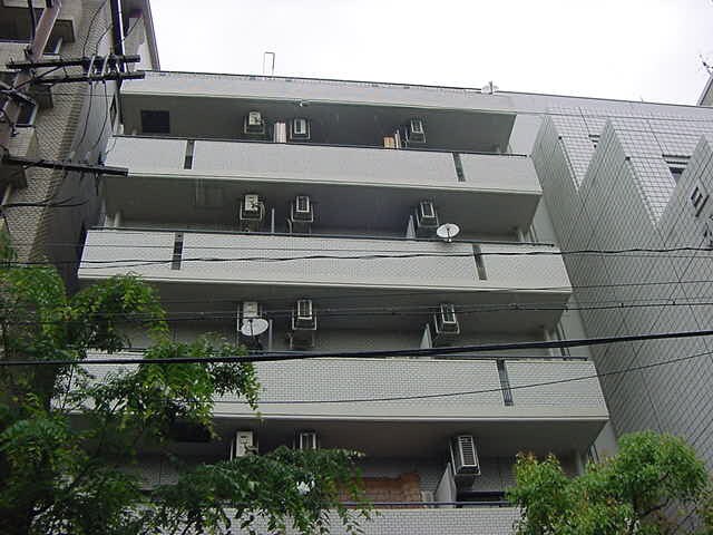 ﾗｲｵﾝｽﾞﾏﾝｼｮﾝ京都三条（２０３）の物件外観写真