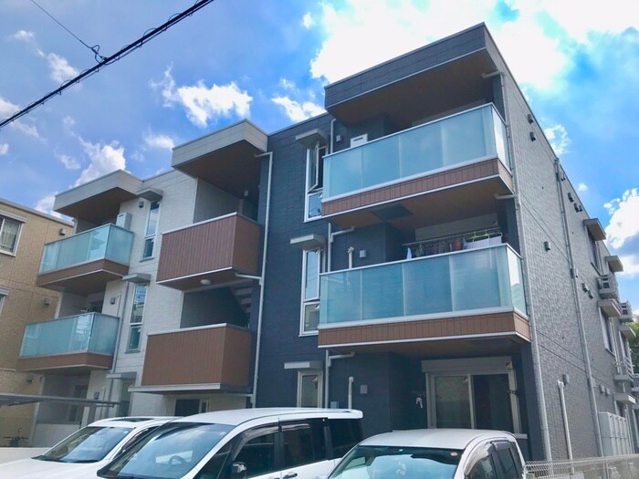 Ｄ-ｒｏｏｍ南塚口の物件外観写真