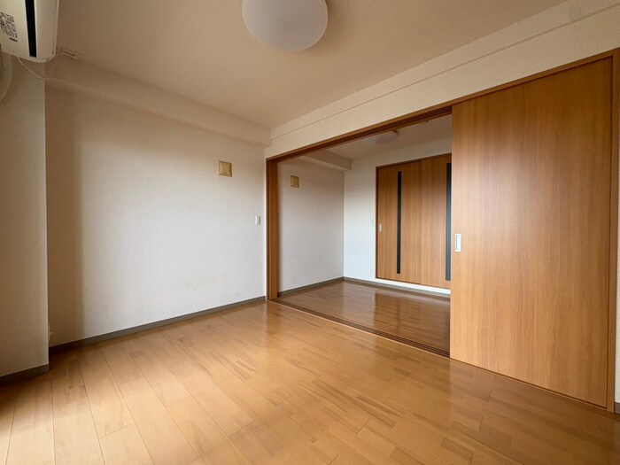 フェンネル湊山の物件内観写真