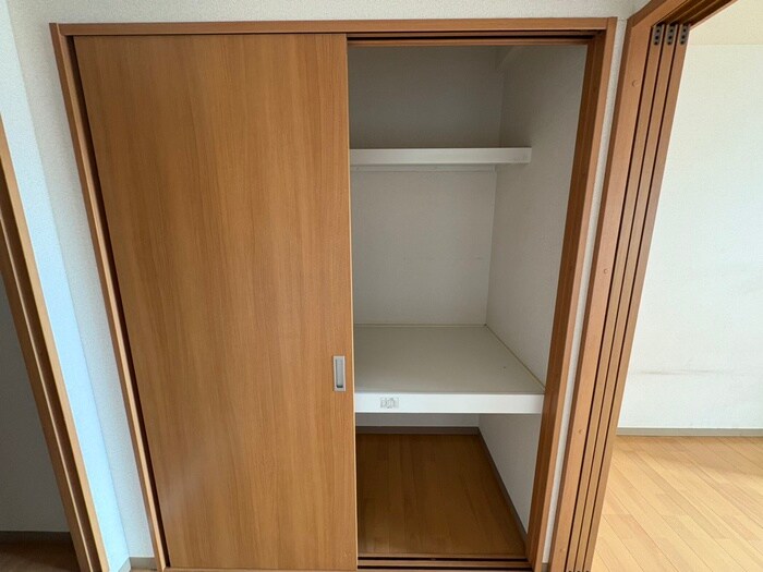 フェンネル湊山の物件内観写真