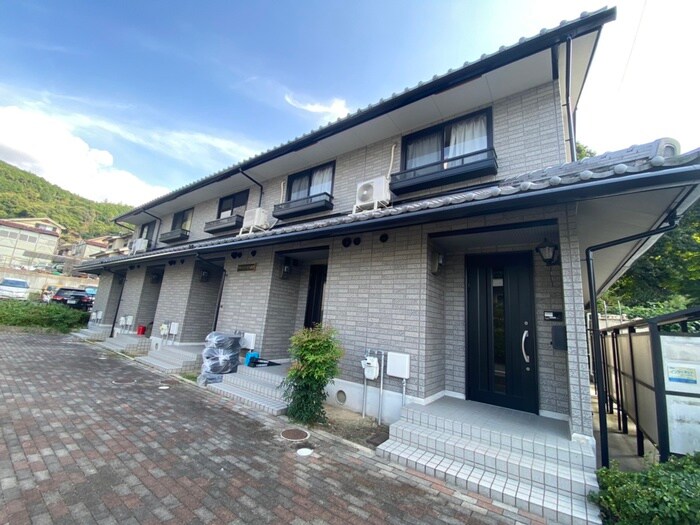 ｸﾞﾘ-ﾝ・ﾊｲﾂ赤間の物件外観写真