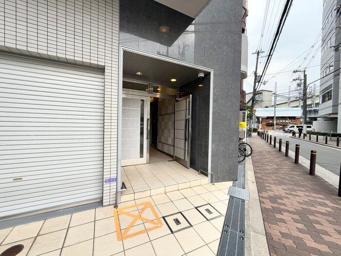 パークフラッツ野田阪神駅前の物件外観写真