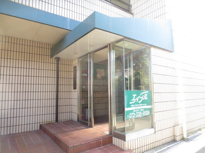 長尾マンションの物件外観写真