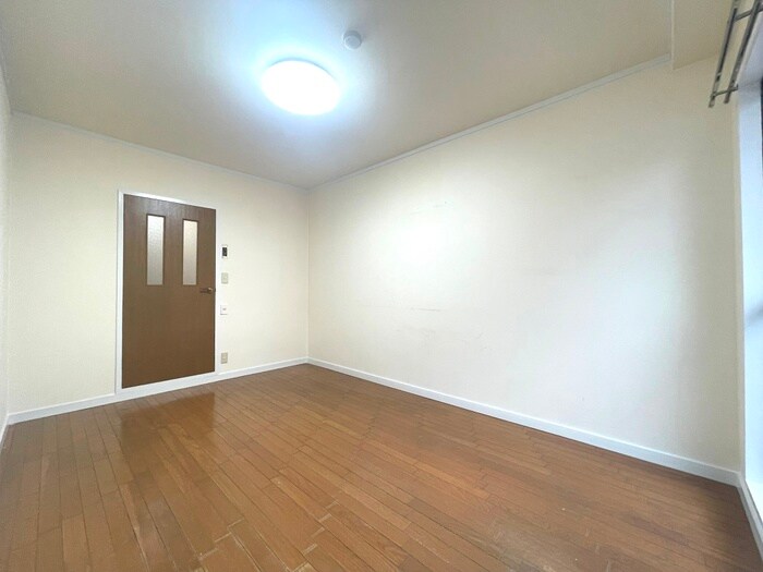 カントリ－青葉ハイツの物件内観写真