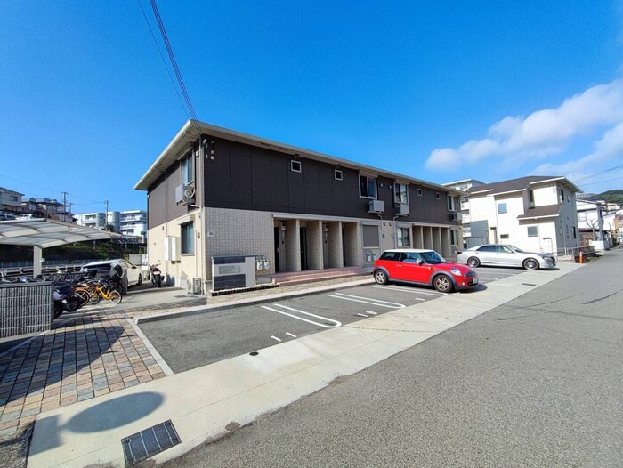 シャトー・ムートンの物件外観写真