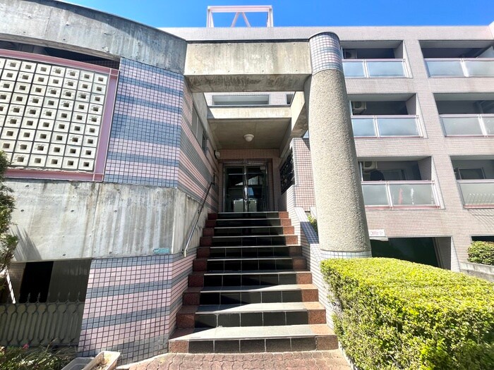 西北チェリーマンションの物件外観写真