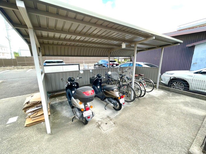 ウインオカダヤの物件外観写真