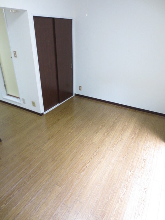 ジュネス一条の物件内観写真