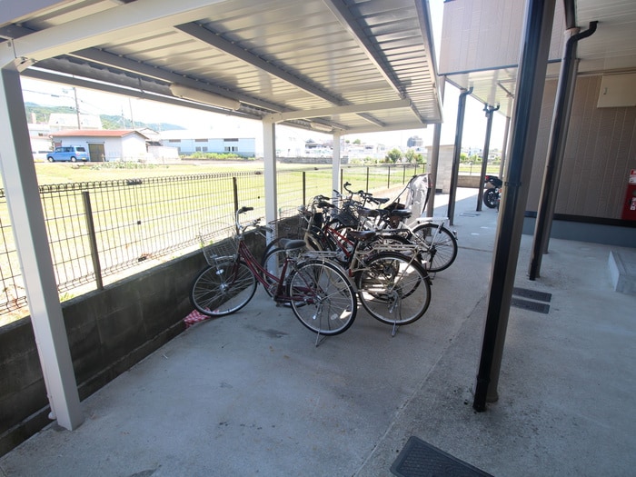 サンヒルズ箕面の物件外観写真