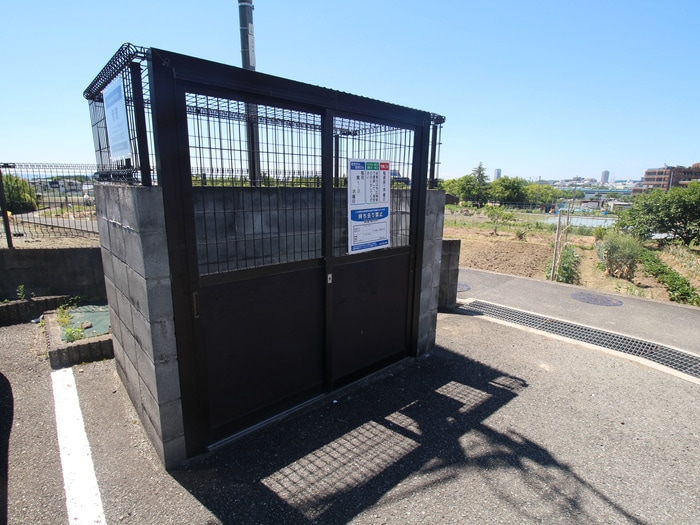 サンヒルズ箕面の物件外観写真