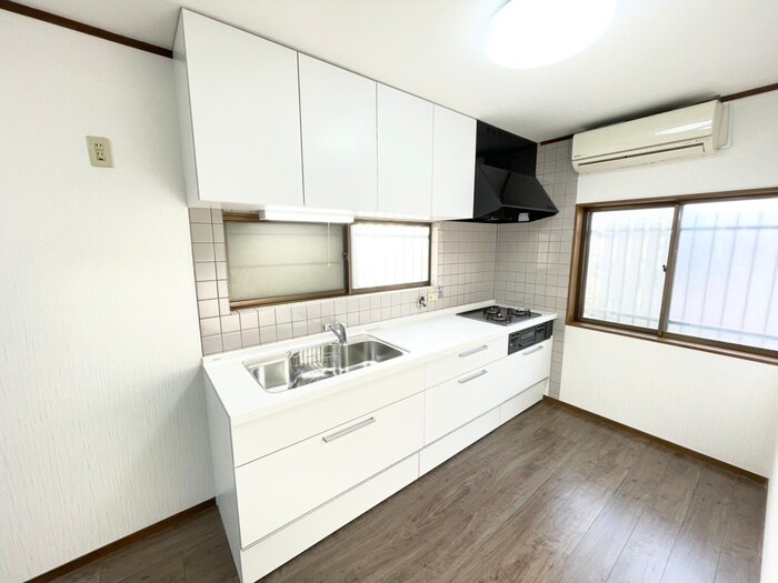 深草鞍ケ谷貸家の物件内観写真