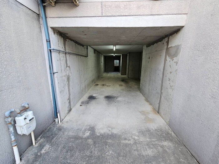 深草鞍ケ谷貸家の物件外観写真