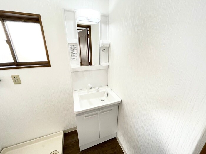 深草鞍ケ谷貸家の物件内観写真