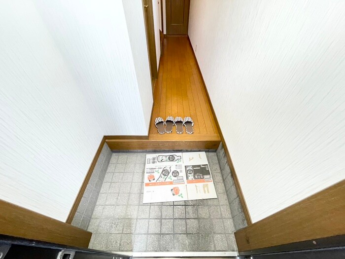 深草鞍ケ谷貸家の物件内観写真