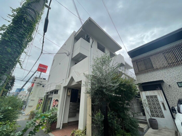 エルムハイツの物件外観写真