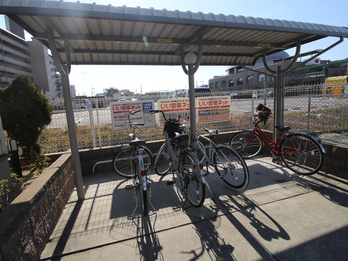 ラガ－コ－トの物件外観写真