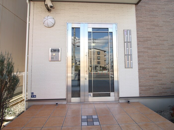 ラガ－コ－トの物件外観写真