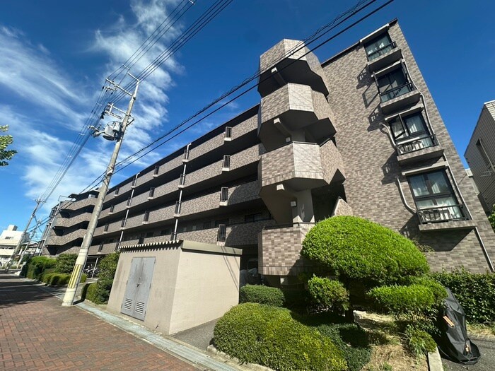 ローズシャトー上山手の物件外観写真