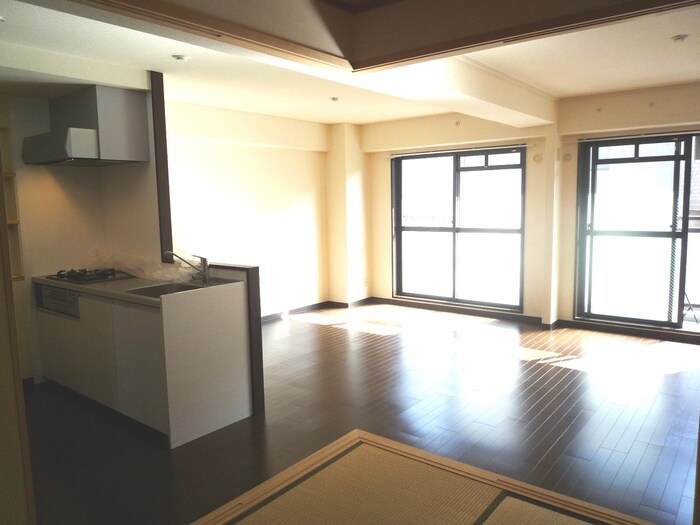 ローズシャトー上山手の物件内観写真