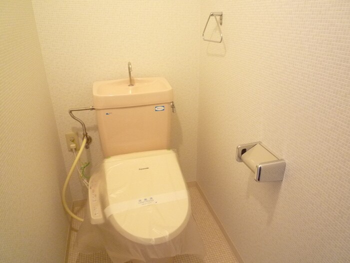 ローズシャトー上山手の物件内観写真