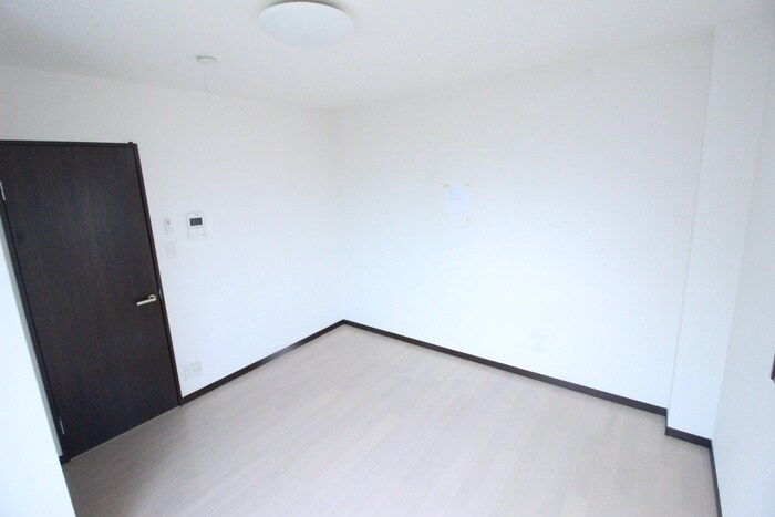 ロイヤルワン中穂茨木の物件内観写真