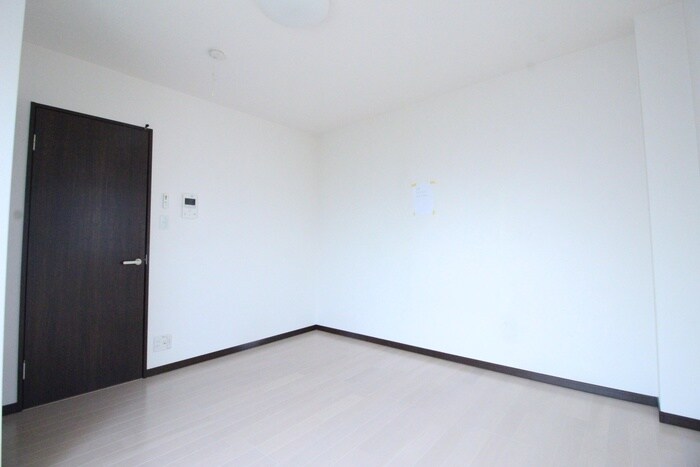 ロイヤルワン中穂茨木の物件内観写真