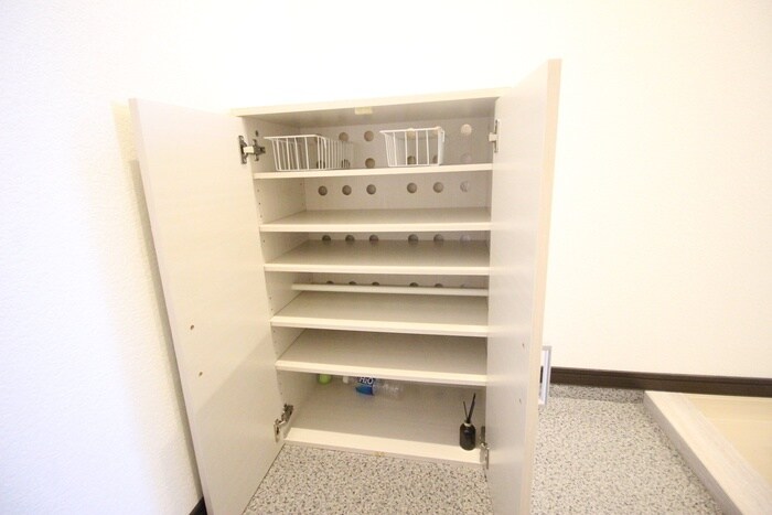 ロイヤルワン中穂茨木の物件内観写真