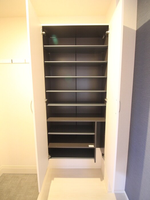 シャルモント勝竜寺の物件内観写真