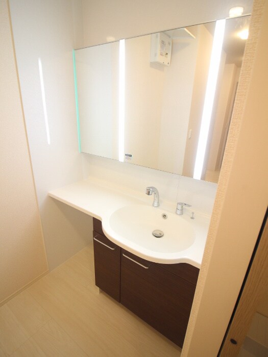 シャルモント勝竜寺の物件内観写真