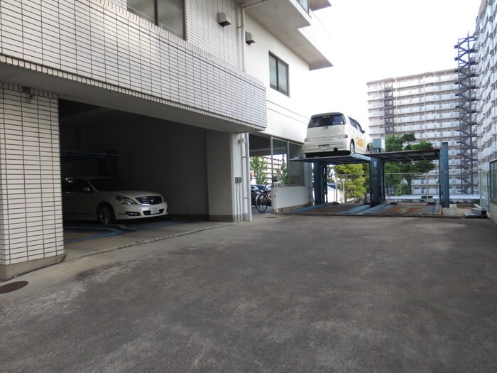 緑地公園第３千里ハイツの物件外観写真