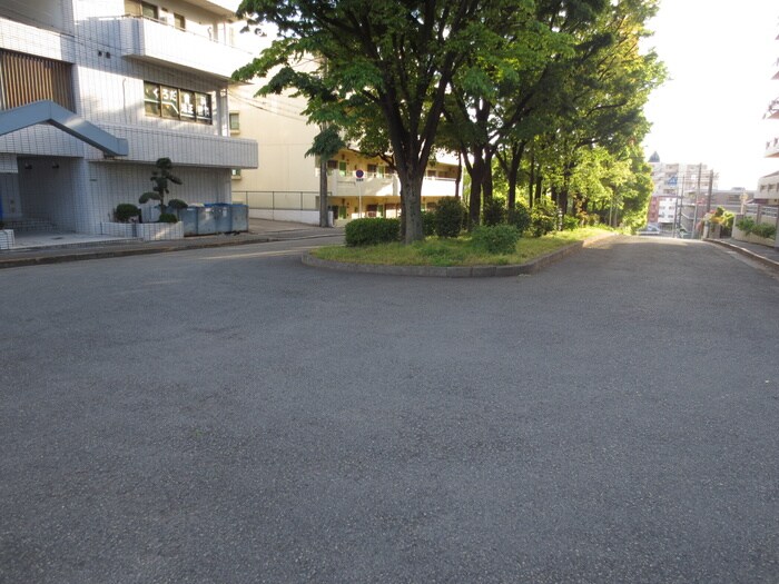 緑地公園第３千里ハイツの物件外観写真