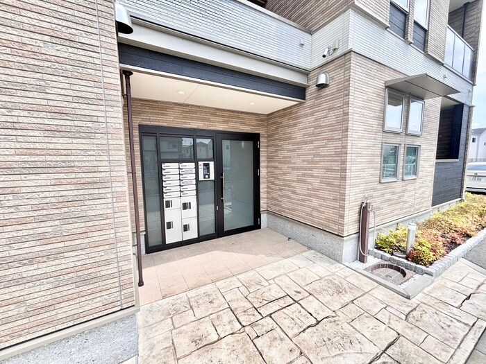 ロワールの物件外観写真