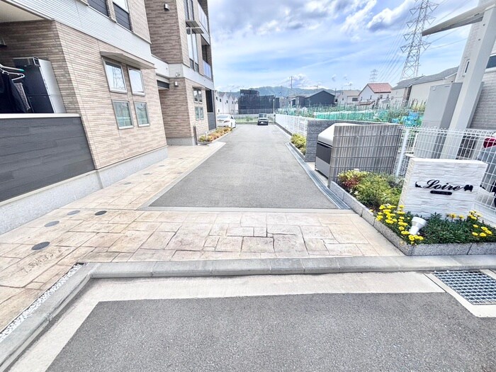 ロワールの物件外観写真