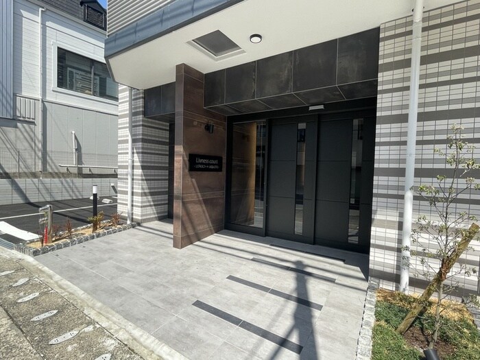 リブネスコート大阪大学前の物件外観写真