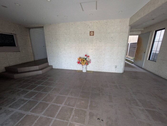 ラ・テ－ル西田弐番館の物件外観写真