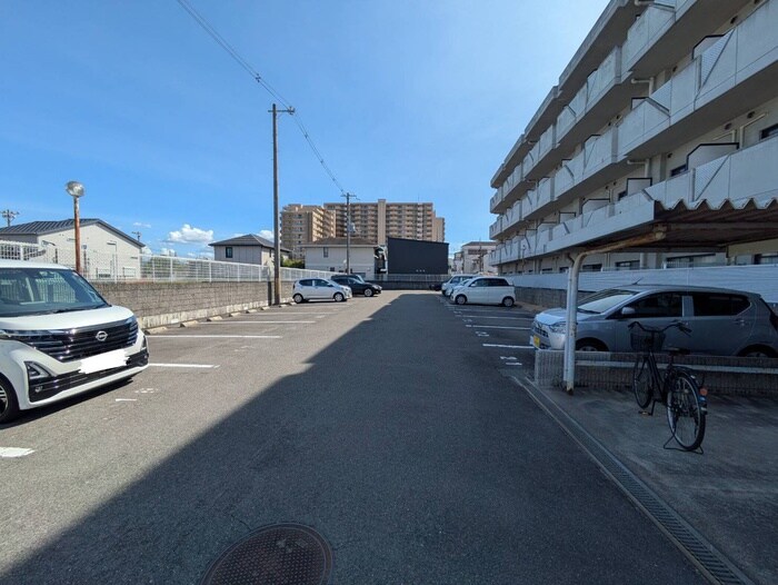 ラ・テ－ル西田弐番館の物件外観写真