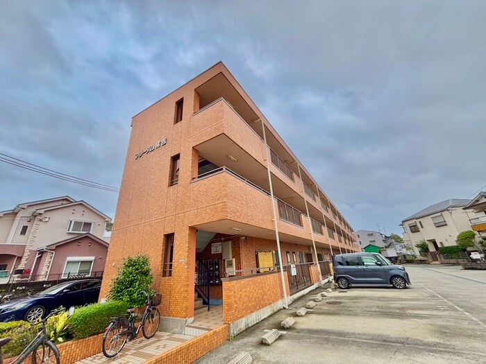 フリ－ダム常吉の物件外観写真