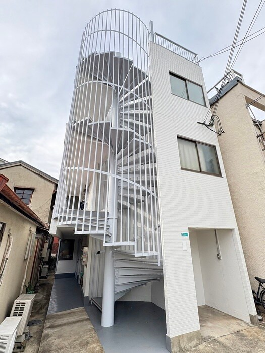 コーポ三津屋の物件外観写真