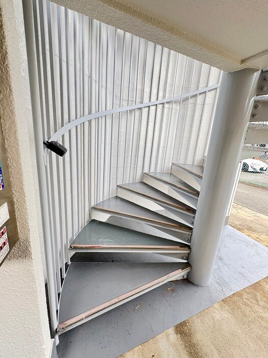 コーポ三津屋の物件外観写真