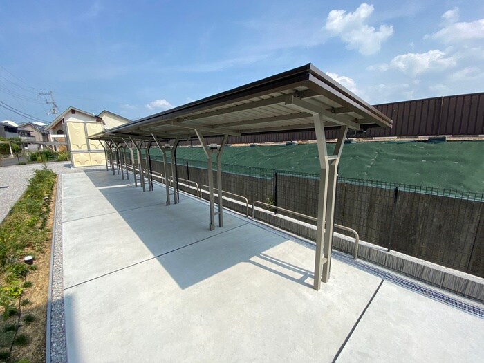 Palais Poire　B棟の物件外観写真