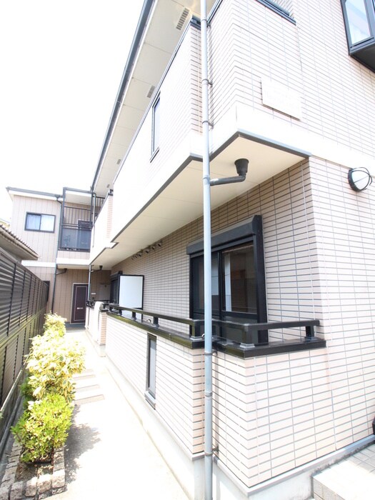 メゾンコンフォートの物件外観写真