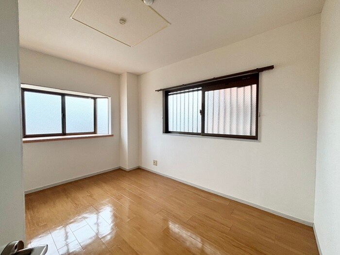 フリーダム中村の物件内観写真