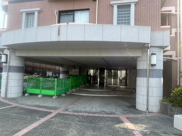 ルナ・ピエ－ナ泉北の物件外観写真