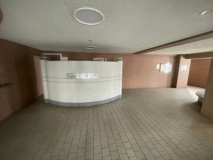 ルナ・ピエ－ナ泉北の物件外観写真