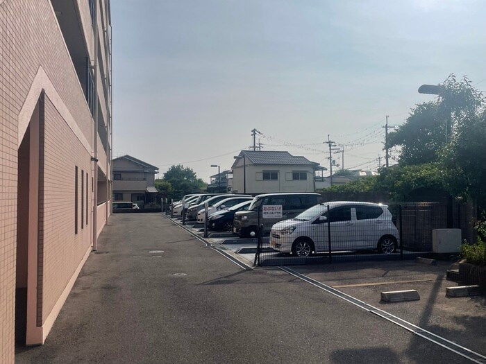 ルナ・ピエ－ナ泉北の物件外観写真