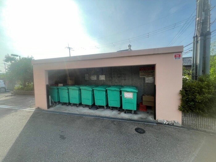 ルナ・ピエ－ナ泉北の物件外観写真