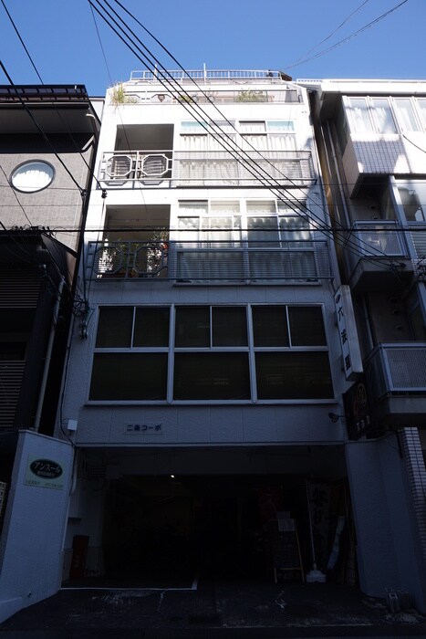 二条コーポの物件外観写真