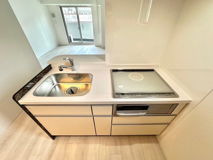 セレニテフラン本町の物件内観写真